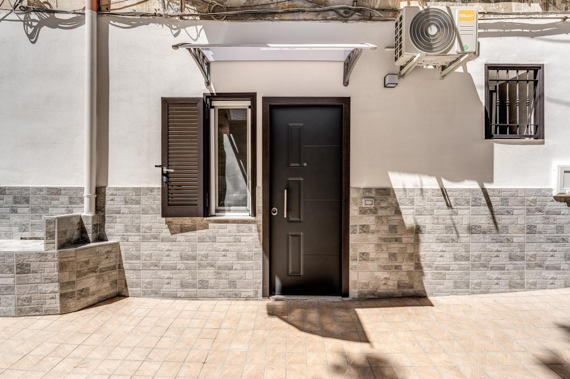 The Quarters Naples Apartments Εξωτερικό φωτογραφία