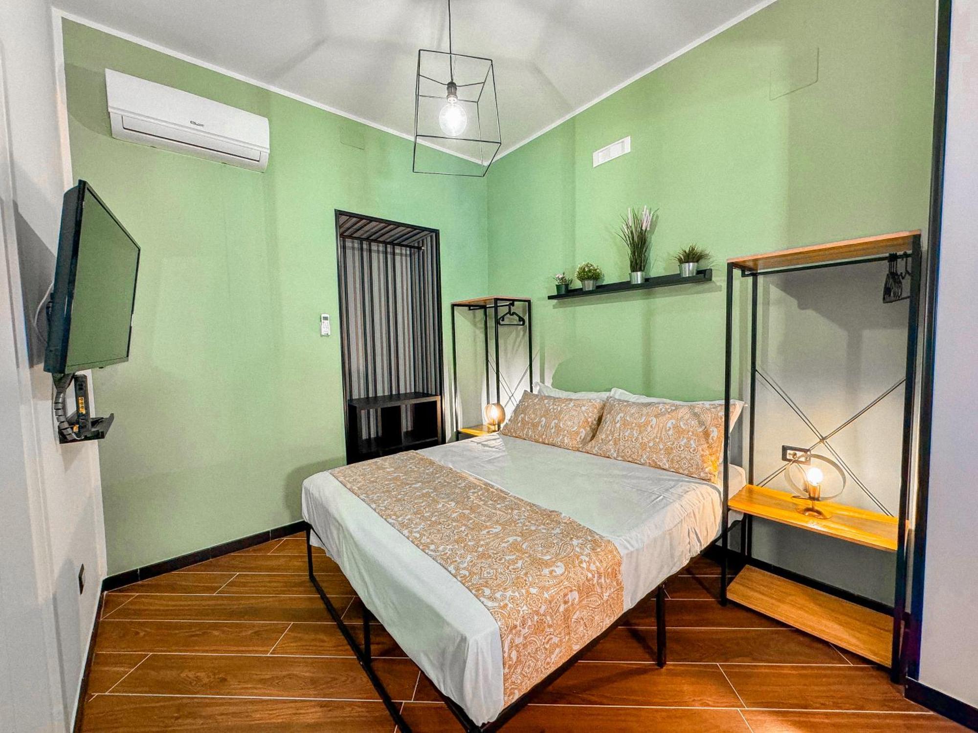 The Quarters Naples Apartments Εξωτερικό φωτογραφία